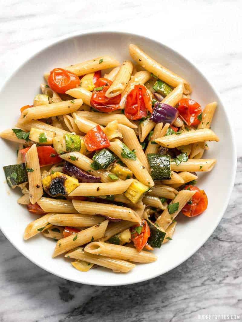 One of the healthy summer salad recipes on our list is grilled vegetable pasta salad