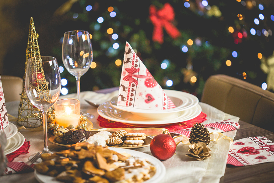 Learn all about how to handle hearing loss and the holidays as a host in this blog post.