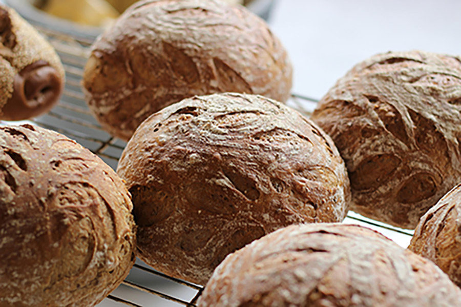 These healthy bread recipes to try this fall are easy and delicious.