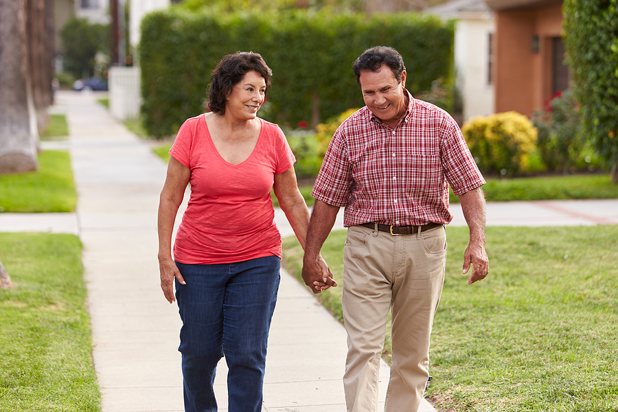 Pedestrian safety tips and guidelines for walking safely to help people stay safe while walking.